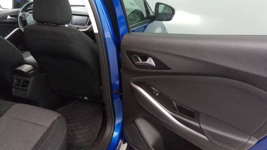 Mandataire Automobile occasion, recherche de Opel Grandland-x-1-2-turbo-130-bva8-edition-gps-pdc-ar-av - E-Motors