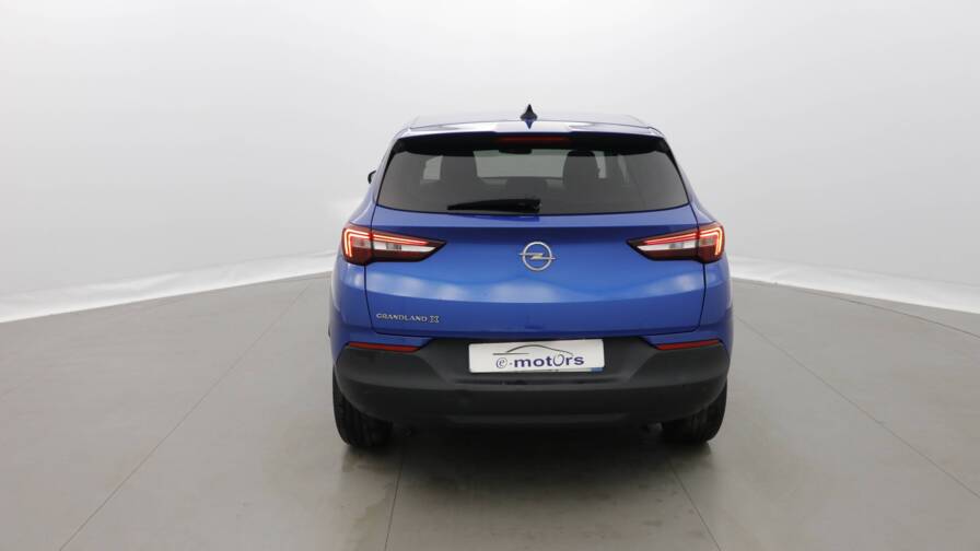 Mandataire Automobile occasion, recherche de Opel Grandland-x-1-2-turbo-130-bva8-edition-gps-pdc-ar-av - E-Motors