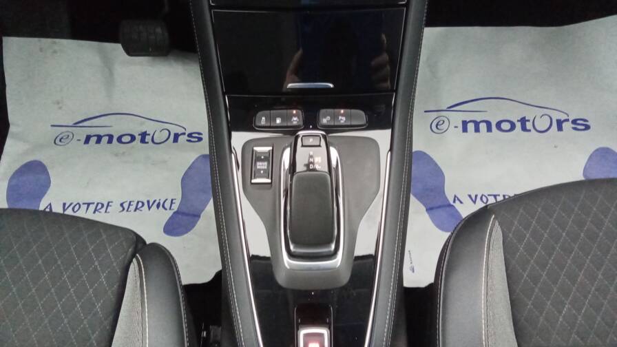 Mandataire Automobile occasion, recherche de Opel Grandland-x-hybrid-225-bva8-elite-gps-camera360 - E-Motors