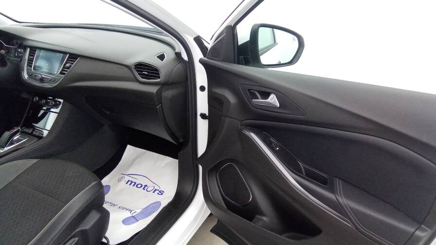 Mandataire Automobile occasion, recherche de Opel Grandland-x-hybrid-225-bva8-elite-gps-camera360 - E-Motors