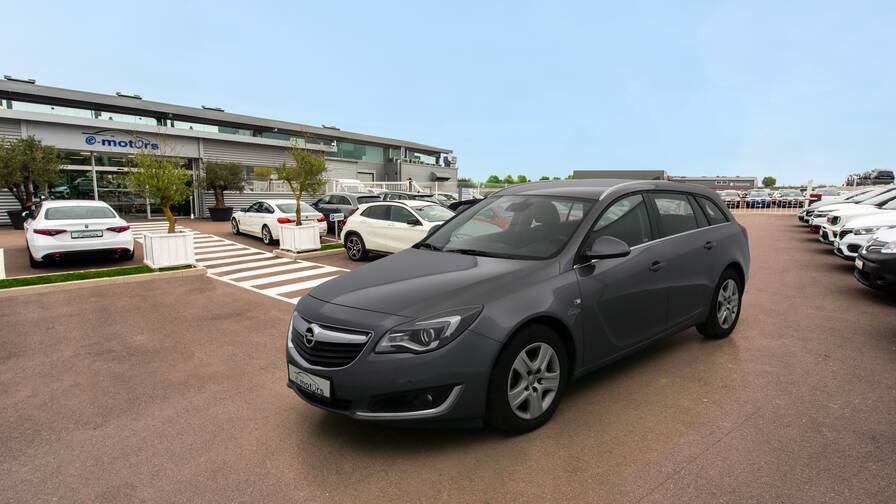 Avis-mandataire-auto-Emotors-Opel-Insignia-sports-tourer-Connect-cdti-start-stop-120-plus-gps.