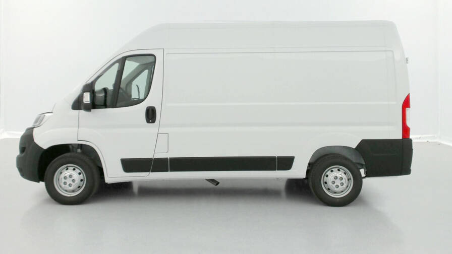 Mandataire Automobile neuf, recherche de Opel Movano-l2h2-35-2-2-bluehdi-140ch-essentia - E-Motors