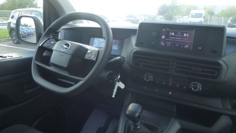 Mandataire Automobile neuf, recherche de Opel Vivaro-vivaro-m-2-0-bluehdi-145ch - E-Motors