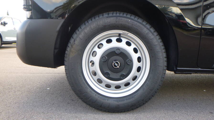 Mandataire Automobile neuf, recherche de Opel Vivaro-vivaro-m-2-0-bluehdi-145ch - E-Motors