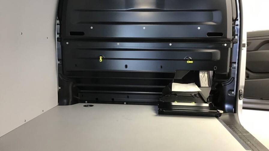 Mandataire Automobile neuf, recherche de Opel Vivaro-fourgon-l3-van-2-0-turbo-d-145 - E-Motors