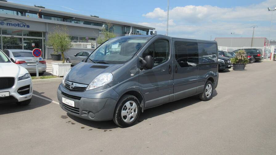 Avis-mandataire-auto-Emotors-Opel-Vivaro-cabine-approfondie-Vivaro-ca-2900-l2h1-cdti-115-cv-pack-clim-plus-easytronic-5places.