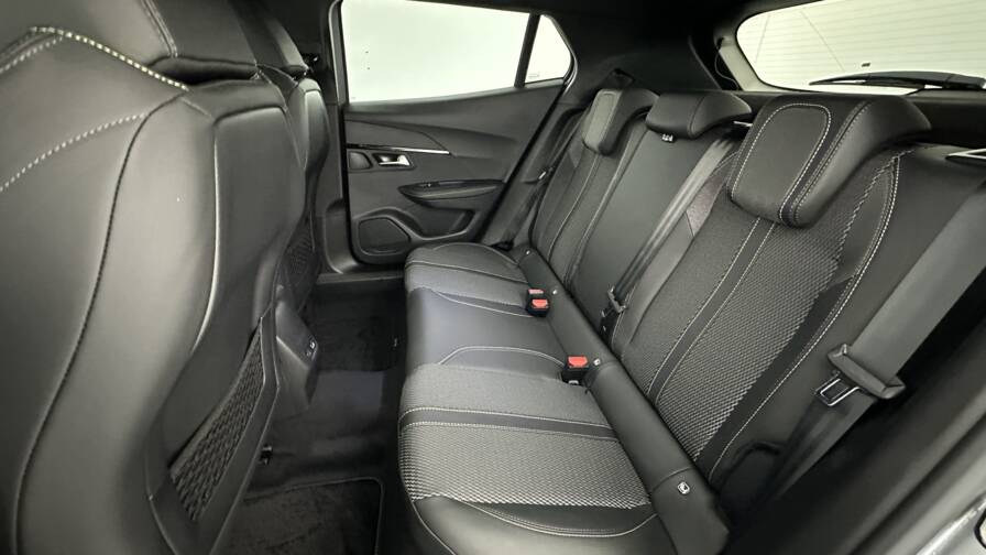 Mandataire Automobile neuf, recherche de Peugeot 2008-1-2-hybrid-145ch-gt-e-dcs6 - E-Motors