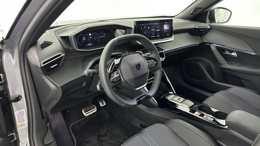 Mandataire Automobile neuf, recherche de Peugeot 2008-1-2-hybrid-145ch-gt-e-dcs6 - E-Motors