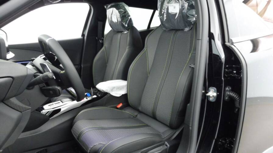 Mandataire Automobile neuf, recherche de Peugeot 2008-1-2-hybrid-145ch-gt-e-dcs6 - E-Motors