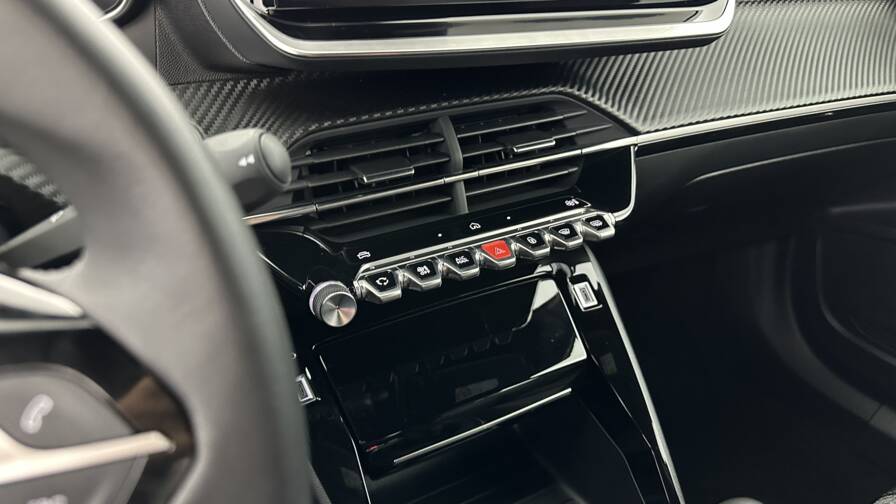 Mandataire Automobile occasion, recherche de Peugeot 2008-1-2-puretech-100ch-allure - E-Motors