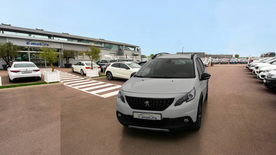 Avis-mandataire-auto-Emotors-Peugeot-2008-1-2-puretech-110ch-s-s-eat6-gt-line.
