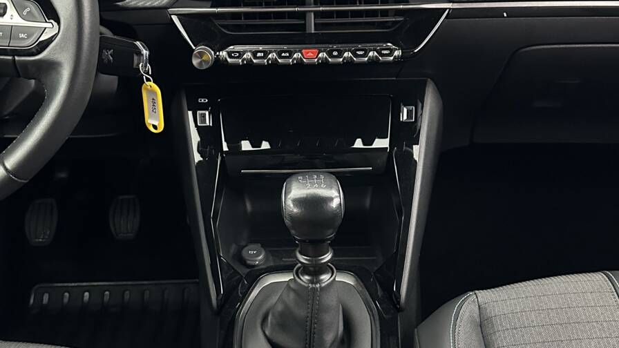 Mandataire Automobile occasion, recherche de Peugeot 2008-1-2-puretech-130ch-allure - E-Motors