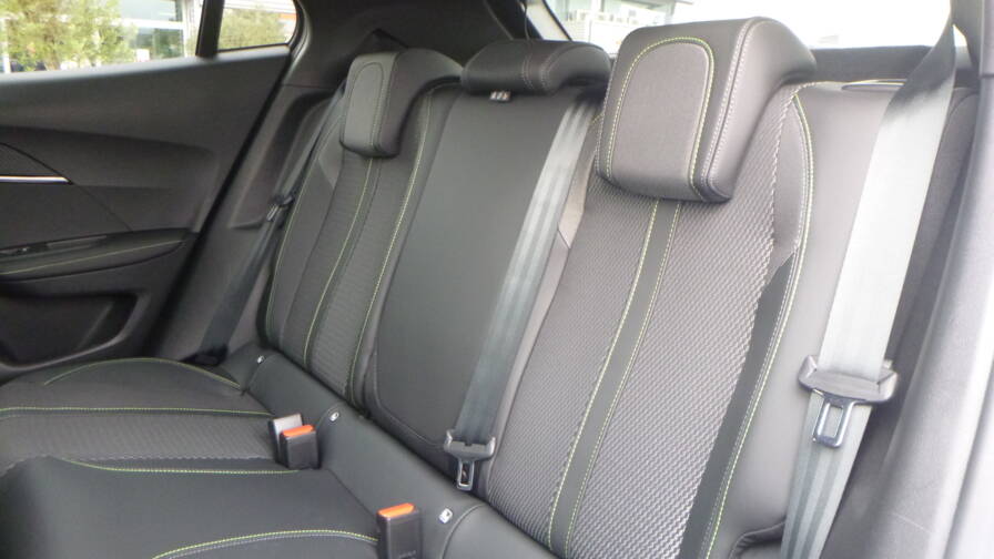 Mandataire Automobile occasion, recherche de Peugeot 2008-puretech-130-s-s-eat8-gt - E-Motors