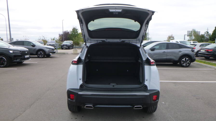 Mandataire Automobile occasion, recherche de Peugeot 2008-puretech-130-s-s-eat8-gt - E-Motors