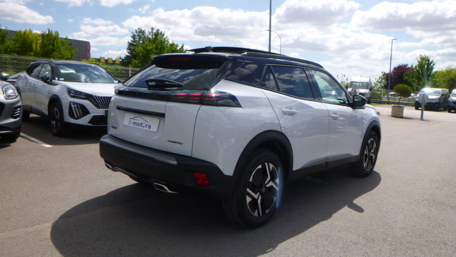 Mandataire Automobile neuf, recherche de Peugeot 2008-hybrid-145-e-dcs6-gt-plus-toit-pano - E-Motors