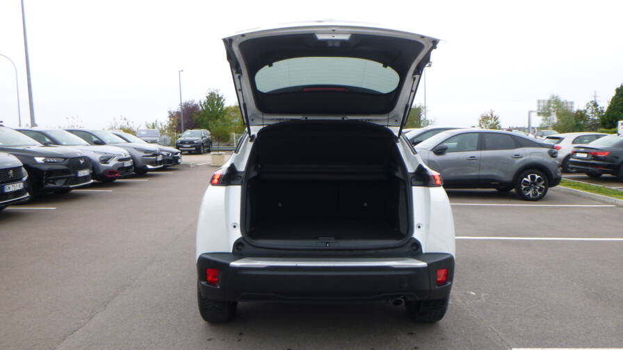 Mandataire Automobile occasion, recherche de Peugeot 2008-puretech-100-s-s-bvm6-allure - E-Motors