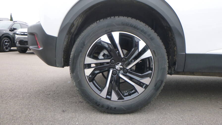 Mandataire Automobile occasion, recherche de Peugeot 2008-puretech-100-s-s-bvm6-allure - E-Motors