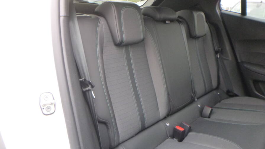 Mandataire Automobile occasion, recherche de Peugeot 2008-puretech-100-s-s-bvm6-allure - E-Motors