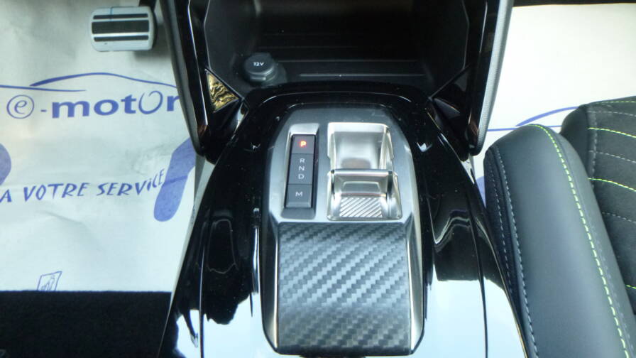 Mandataire Automobile neuf, recherche de Peugeot 2008-hybrid-145-e-dcs6-gt-plus-si-ge-lectrique-plus-cam-ra-360 - E-Motors