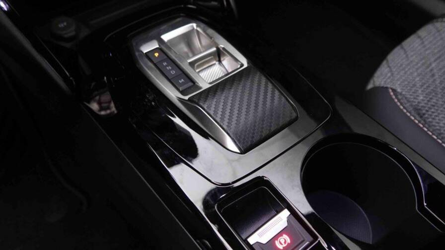 Mandataire Automobile neuf, recherche de Peugeot 2008-1-2-hybrid-145-edcs6-allure - E-Motors