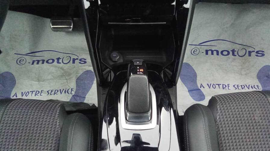 Mandataire Automobile occasion, recherche de Peugeot 2008-electrique-136-gt-line - E-Motors