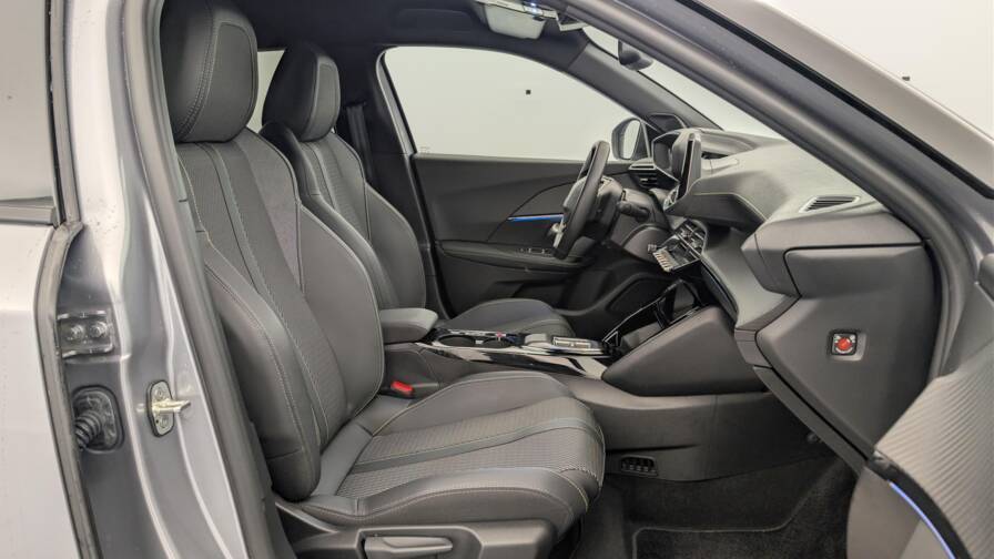 Mandataire Automobile occasion, recherche de Peugeot 2008-electrique-50-kwh-136-ch-gt - E-Motors