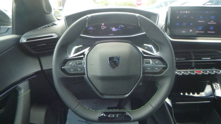 Mandataire Automobile neuf, recherche de Peugeot 2008-hybrid-145-e-dcs6-gt-plus-toit-pano - E-Motors