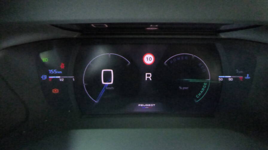 Mandataire Automobile neuf, recherche de Peugeot 2008-hybrid-145-e-dcs6-gt-plus-toit-pano - E-Motors