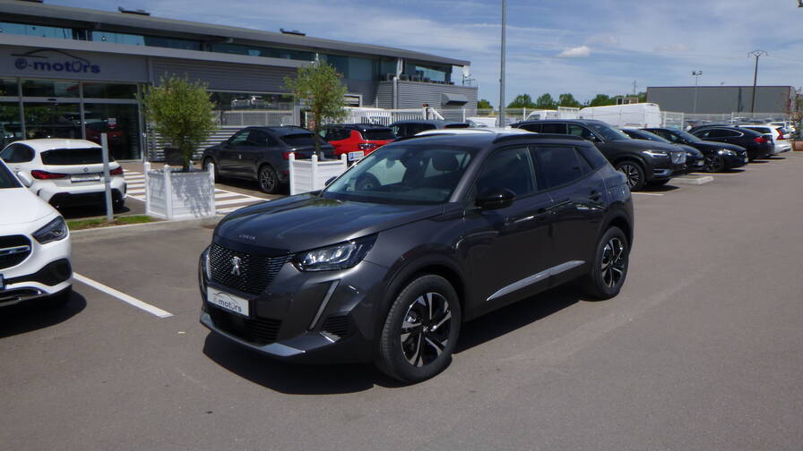 Avis-mandataire-auto-Emotors-Peugeot-2008-Allure-pack-bluehdi-130-s-s-eat8-plus-gps-plus-r-gulateur-adaptatif.