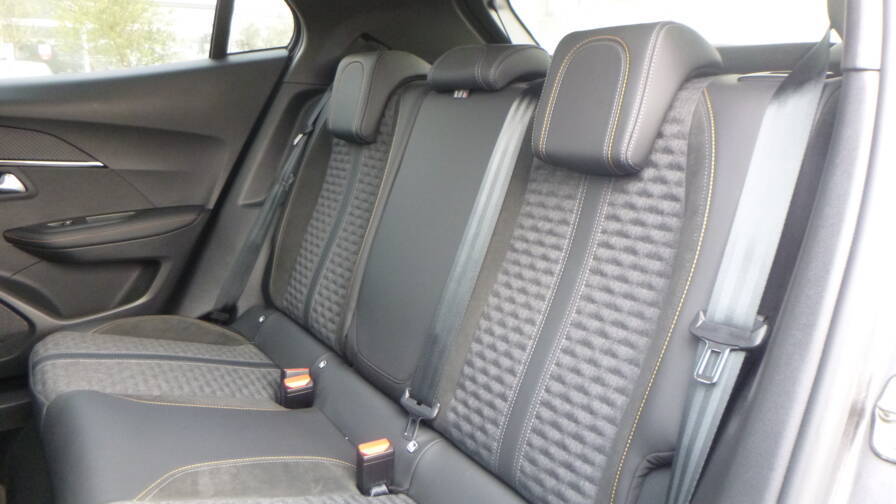 Mandataire Automobile occasion, recherche de Peugeot 2008-puretech-130-s-s-eat8-roadtrip - E-Motors