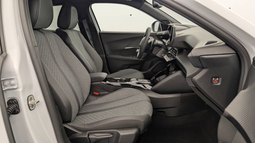 Mandataire Automobile occasion, recherche de Peugeot 2008-hybrid-136-e-dcs6-allure - E-Motors