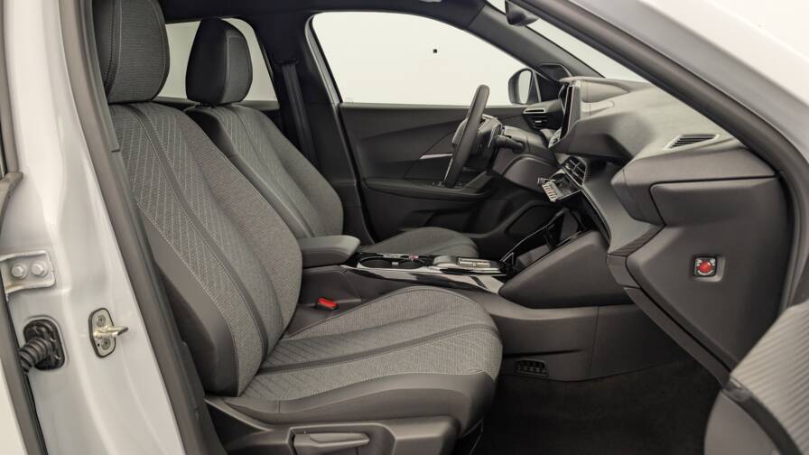 Mandataire Automobile occasion, recherche de Peugeot 2008-hybrid-136-e-dcs6-allure - E-Motors