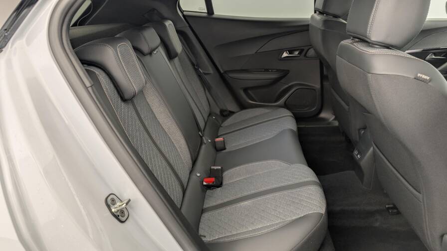 Mandataire Automobile occasion, recherche de Peugeot 2008-hybrid-136-e-dcs6-allure - E-Motors