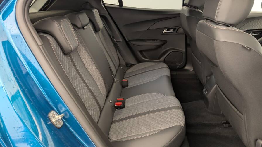 Mandataire Automobile occasion, recherche de Peugeot 2008-hybrid-136-e-dcs6-allure - E-Motors