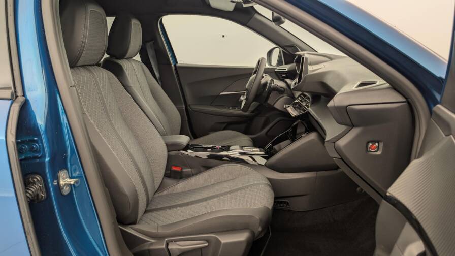 Mandataire Automobile occasion, recherche de Peugeot 2008-hybrid-136-e-dcs6-allure - E-Motors