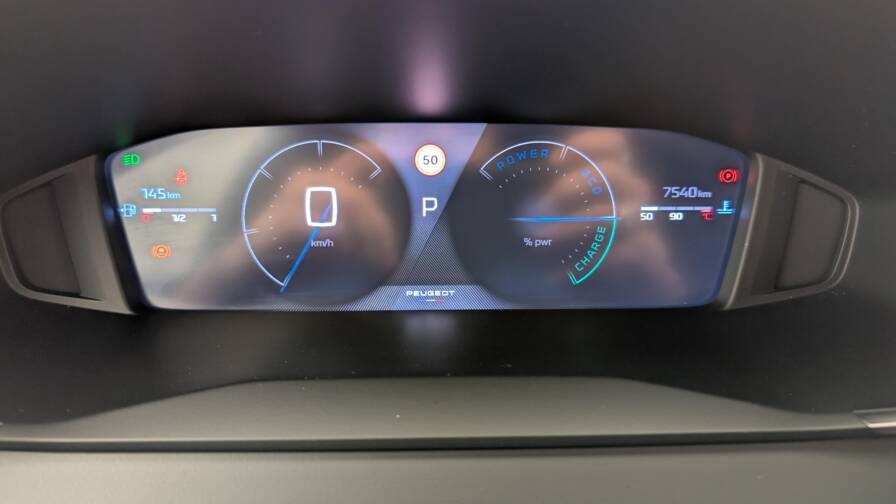 Mandataire Automobile occasion, recherche de Peugeot 2008-hybrid-136-e-dcs6-allure - E-Motors