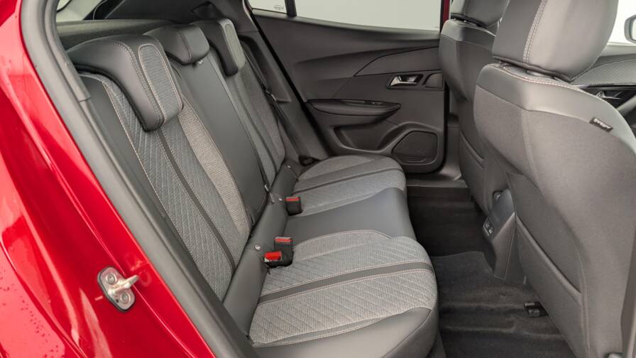 Mandataire Automobile occasion, recherche de Peugeot 2008-hybrid-136-e-dcs6-allure - E-Motors