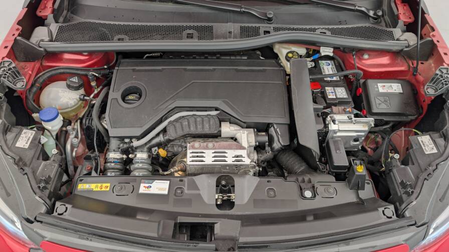 Mandataire Automobile occasion, recherche de Peugeot 2008-hybrid-136-e-dcs6-allure - E-Motors