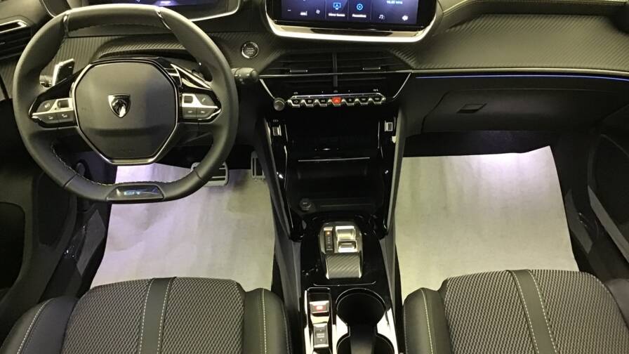 Mandataire Automobile occasion, recherche de Peugeot 2008-hybrid-145-e-dcs6-gt - E-Motors