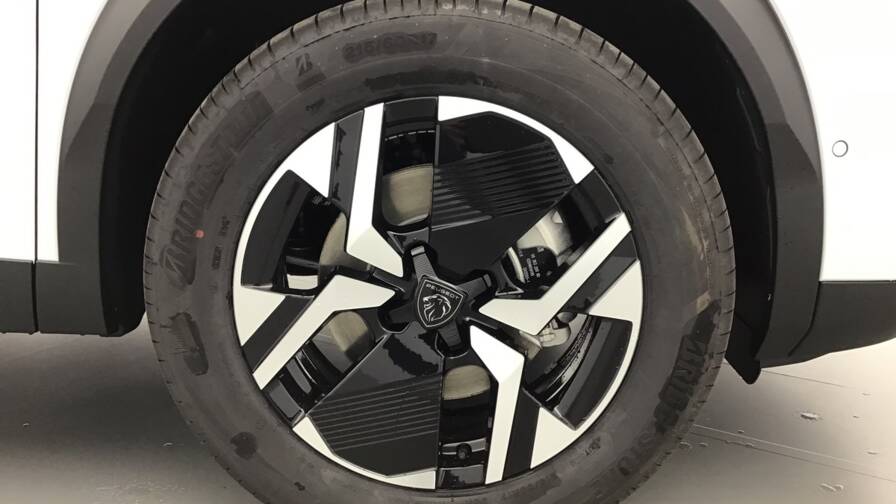 Mandataire Automobile occasion, recherche de Peugeot 2008-hybrid-145-e-dcs6-gt - E-Motors