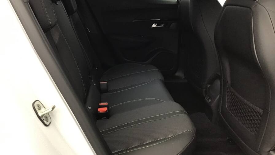 Mandataire Automobile occasion, recherche de Peugeot 2008-hybrid-145-e-dcs6-gt - E-Motors