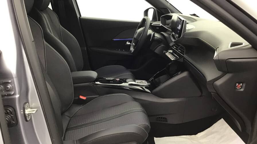 Mandataire Automobile occasion, recherche de Peugeot 2008-hybrid-145-e-dcs6-gt - E-Motors