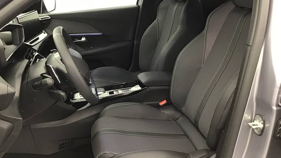 Mandataire Automobile occasion, recherche de Peugeot 2008-hybrid-145-e-dcs6-gt - E-Motors