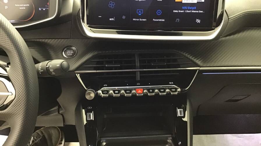 Mandataire Automobile occasion, recherche de Peugeot 2008-hybrid-145-e-dcs6-gt - E-Motors