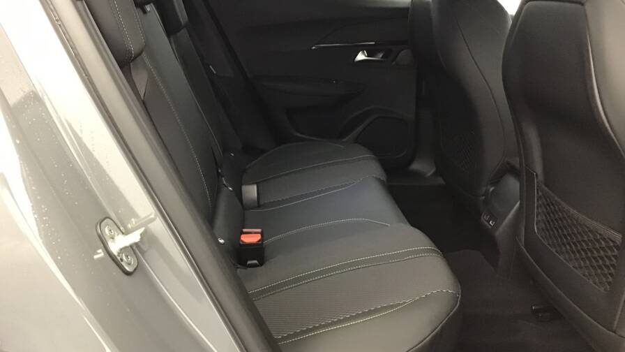 Mandataire Automobile occasion, recherche de Peugeot 2008-hybrid-145-e-dcs6-gt - E-Motors