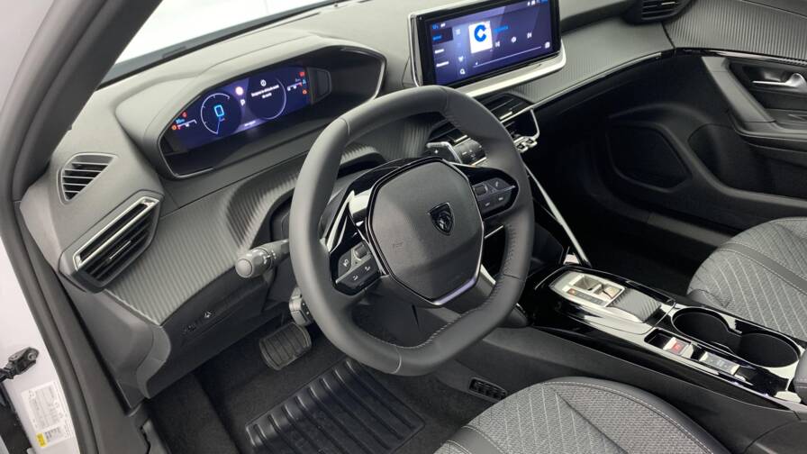Mandataire Automobile neuf, recherche de Peugeot 2008-hybrid-145-e-dcs6-allure - E-Motors