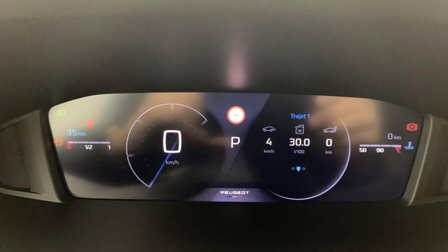 Mandataire Automobile neuf, recherche de Peugeot 2008-hybrid-145-e-dcs6-allure - E-Motors