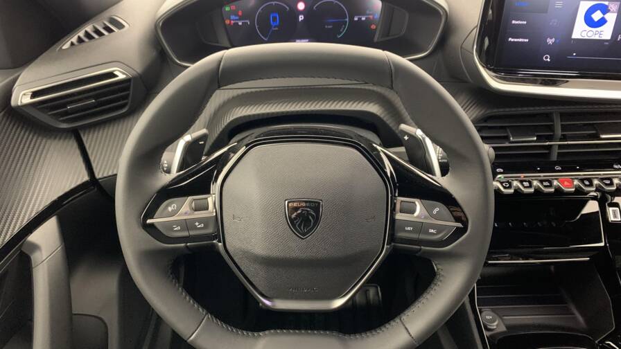 Mandataire Automobile neuf, recherche de Peugeot 2008-hybrid-145-e-dcs6-allure - E-Motors