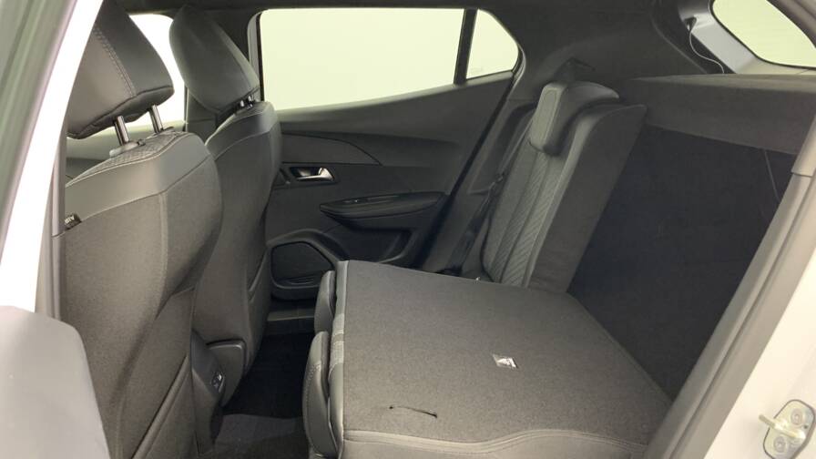 Mandataire Automobile neuf, recherche de Peugeot 2008-hybrid-145-e-dcs6-allure - E-Motors