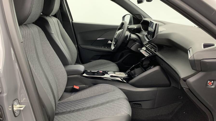 Mandataire Automobile neuf, recherche de Peugeot 2008-hybrid-145-e-dcs6-allure - E-Motors